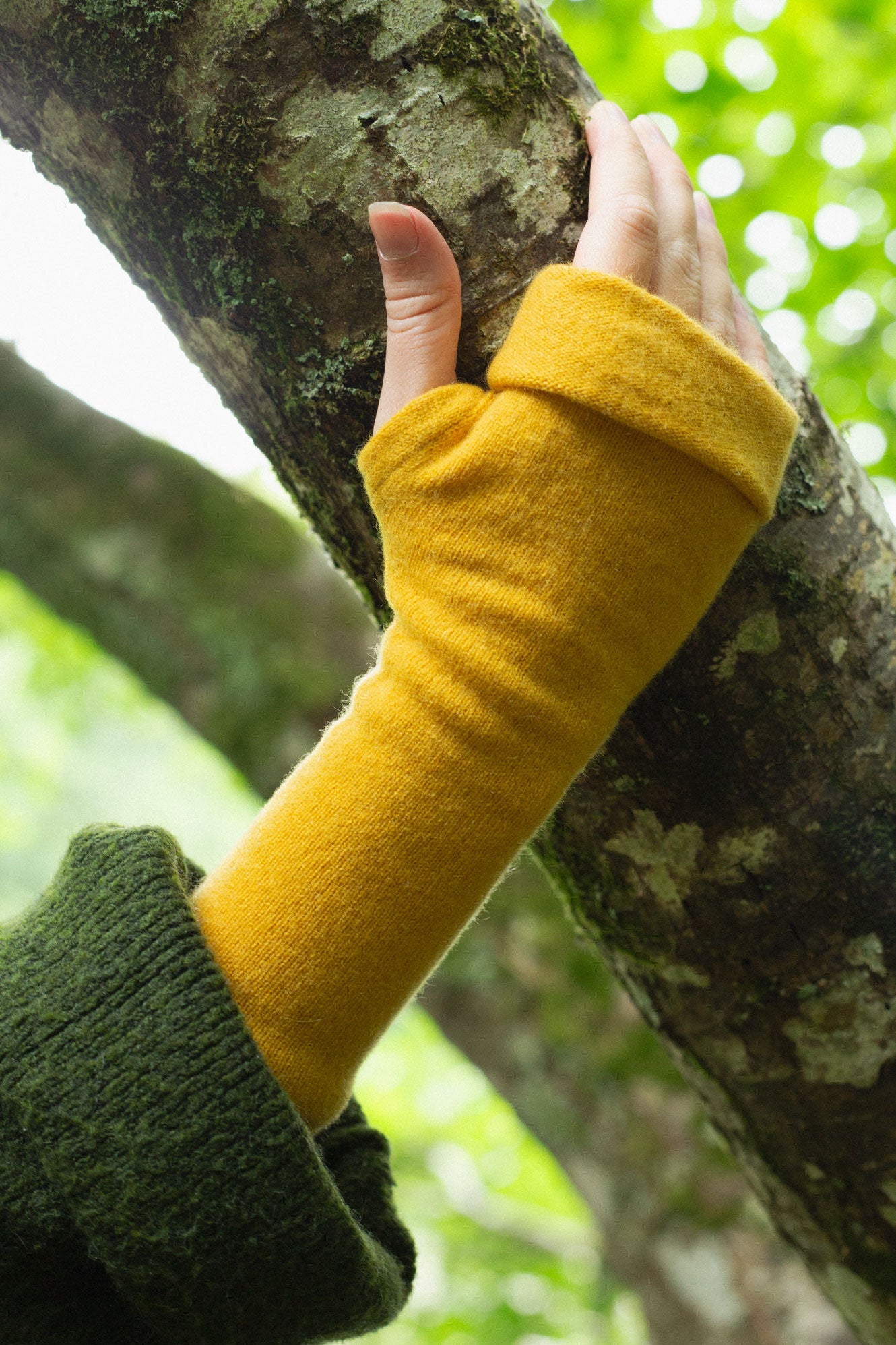 Turtle Doves Cashmere Fingerless Gloves - Mustard
