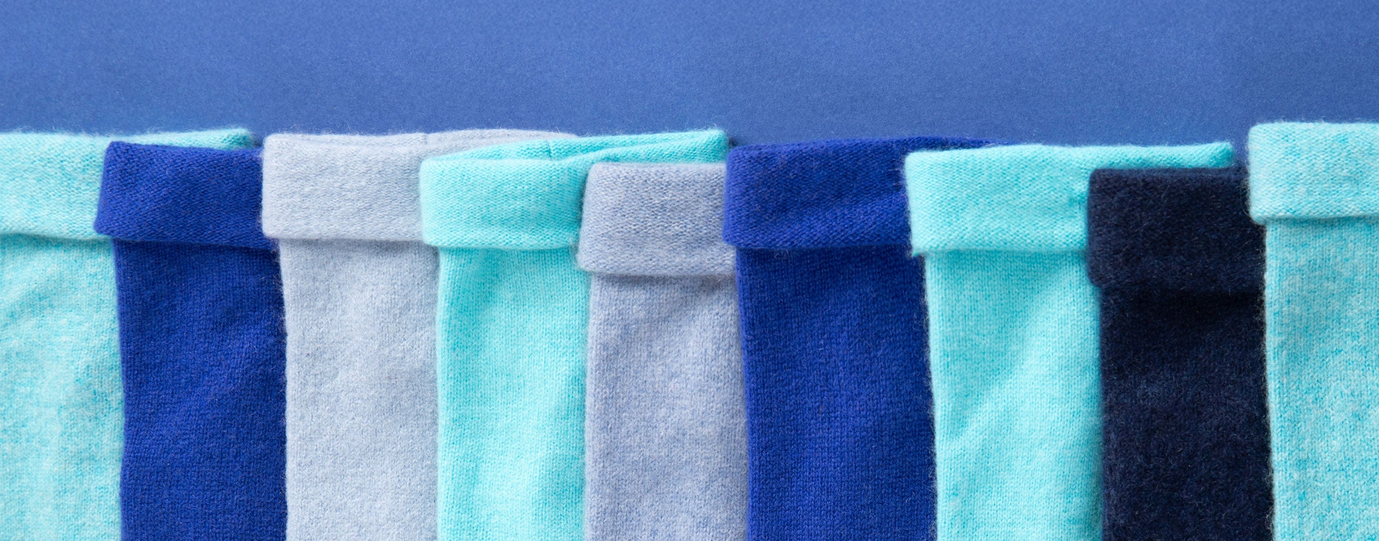 £15 Fingerless Gloves, Snoods & Beanies