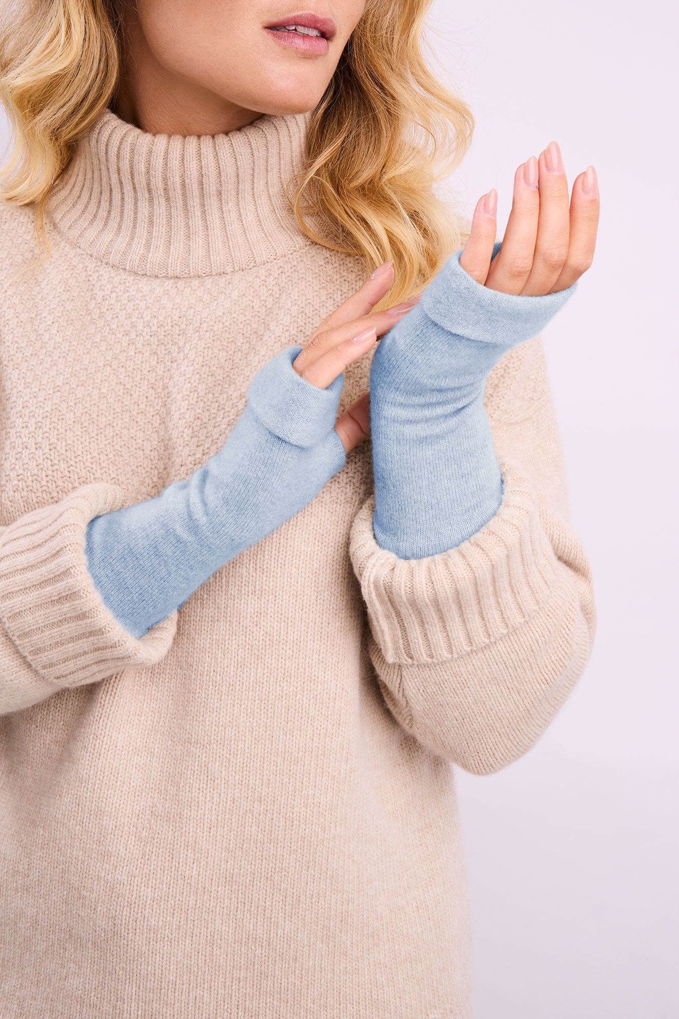 Turtle Doves Cashmere Fingerless Gloves - Light Blue